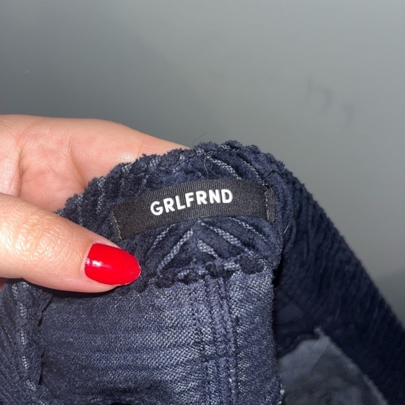 GRLFRND Helena Straight Leg Cropped Corduroy Pant Midnight Train size 25 - Picture 6 of 10